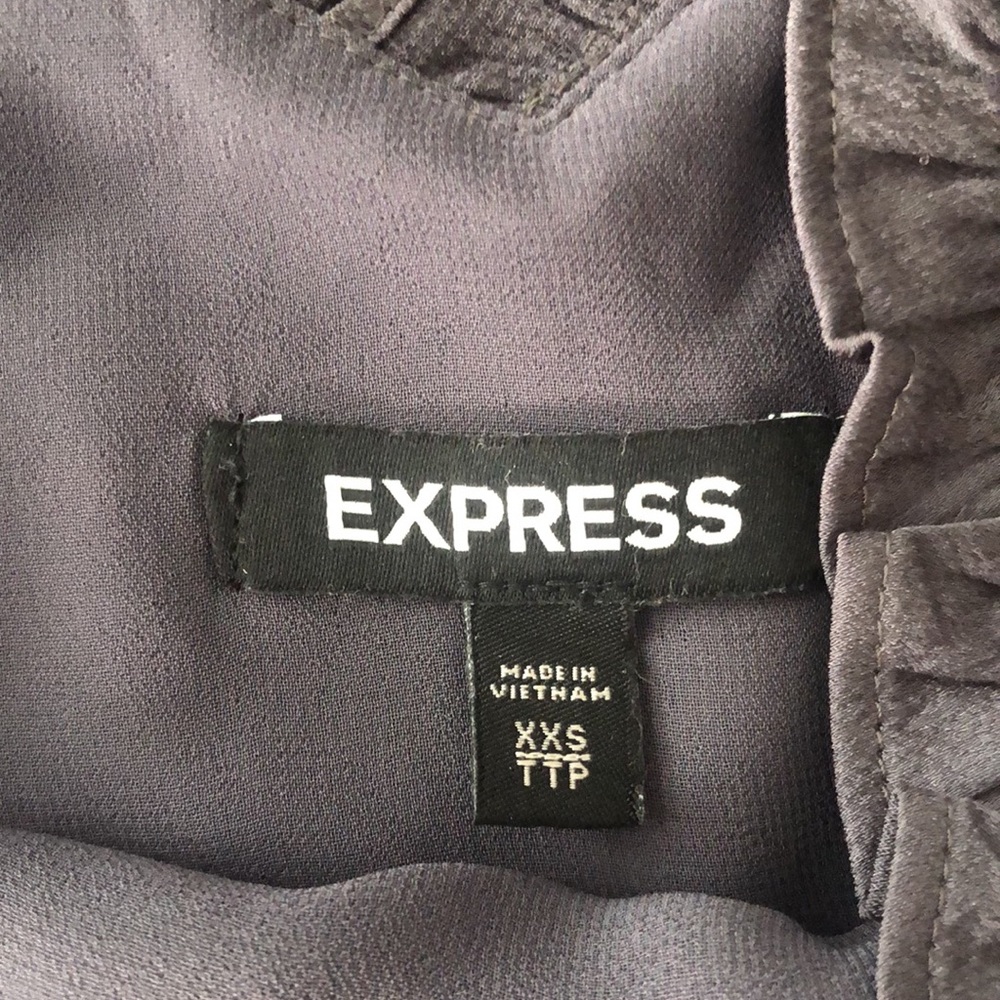 Express dark Grey Ruffle Neckline Tank - Picture 3 of 4